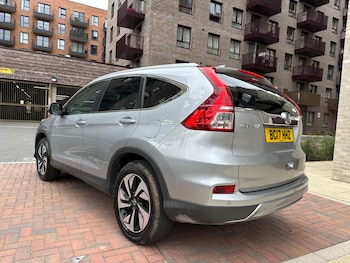 Used Honda CR-V 2017 for sale - 75459610: Photo