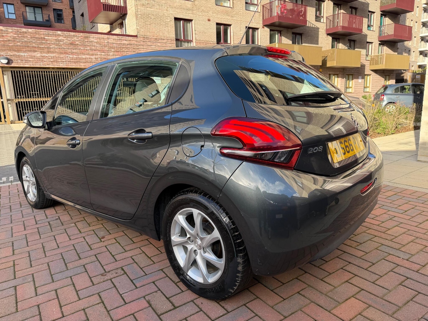 Used Peugeot 208 2017 for sale - 76898922: Photo 11