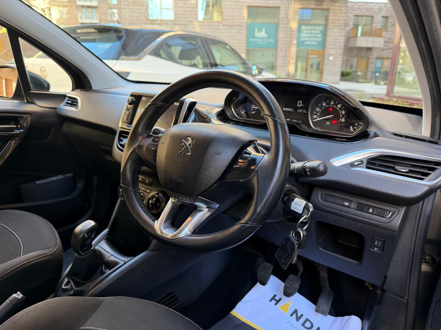 Used Peugeot 208 2017 for sale - 76898922: Photo 19