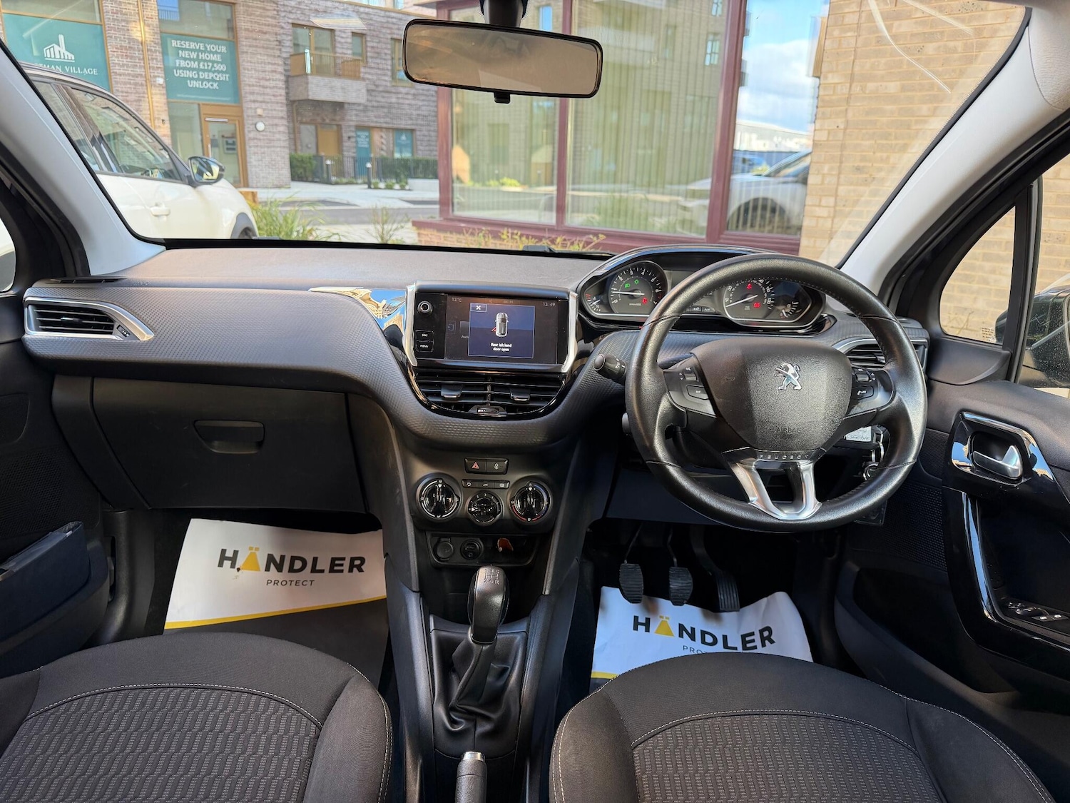 Used Peugeot 208 2017 for sale - 76898922: Photo 22