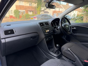 Used Volkswagen Polo 2017 for sale - 79268221: Photo