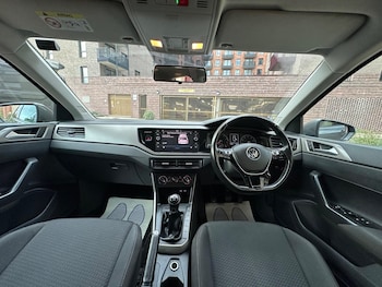 Used Volkswagen Polo 2021 for sale - 76592354: Photo