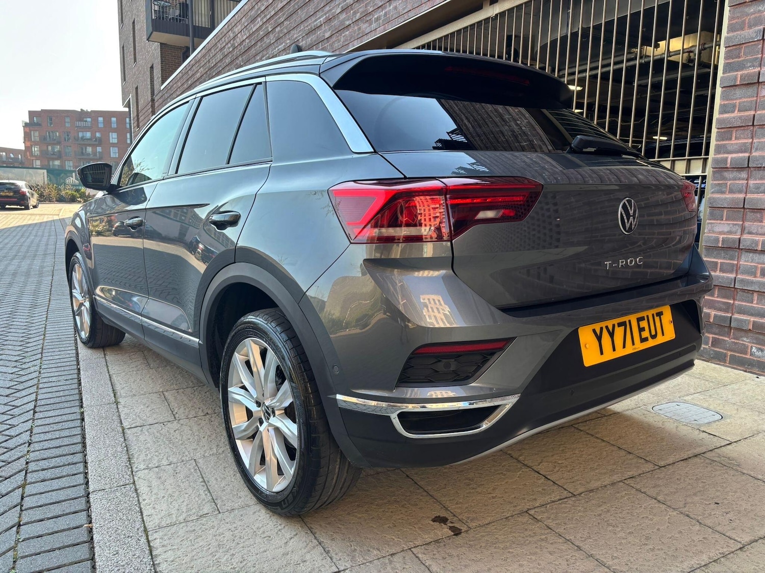 Used Volkswagen T-Roc for sale - 77957880: Photo 18