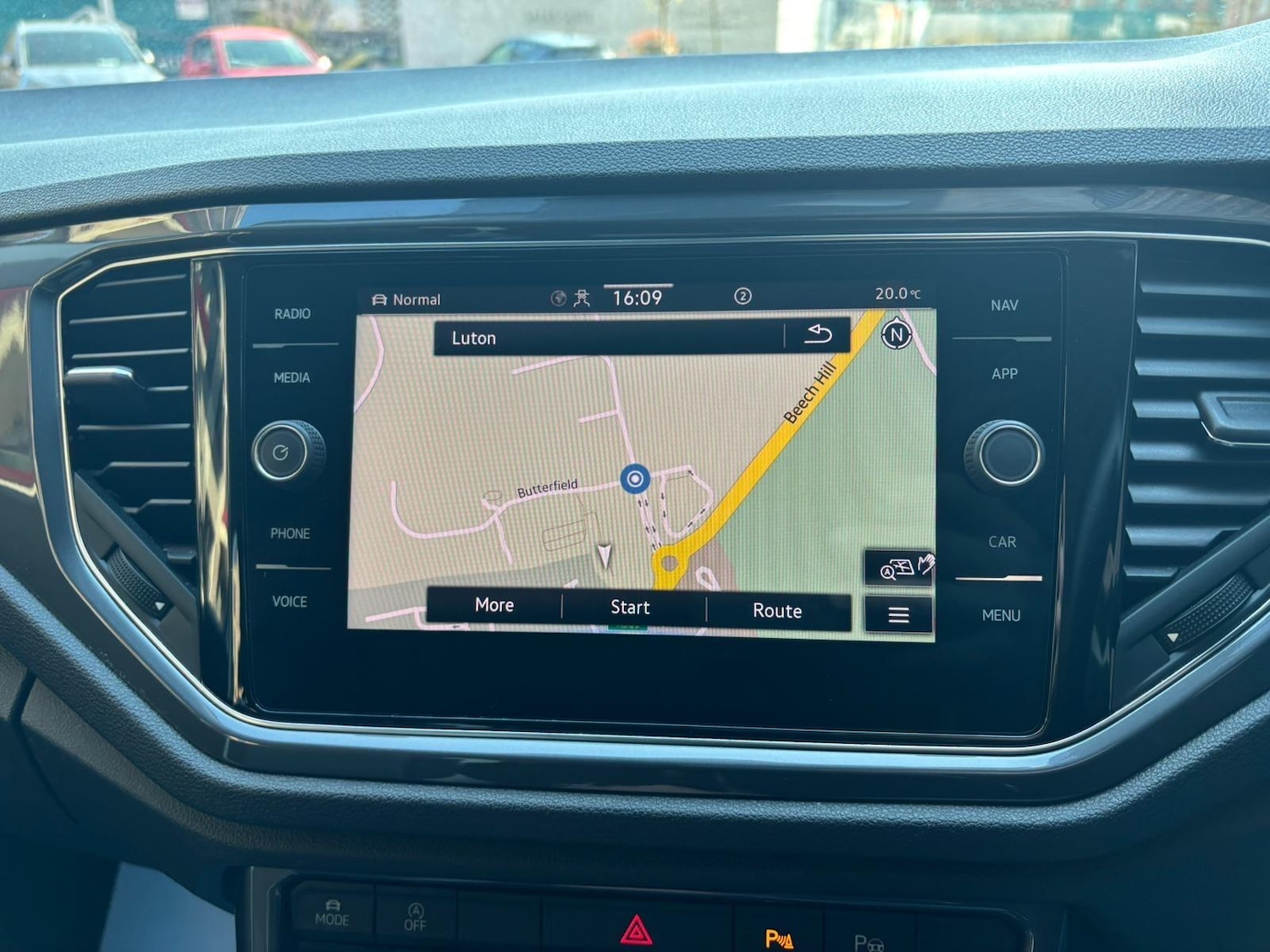 Used Volkswagen T-Roc for sale - 77957880: Photo 45