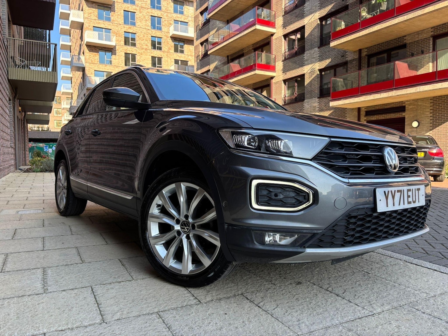 Used Volkswagen T-Roc for sale - 77957880: Photo 7