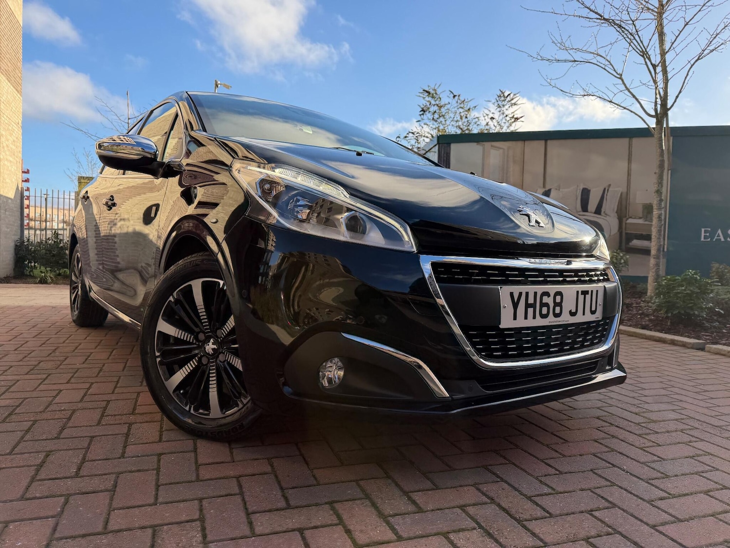 Used Peugeot 208 2018 for sale - 76913094: Photo 10
