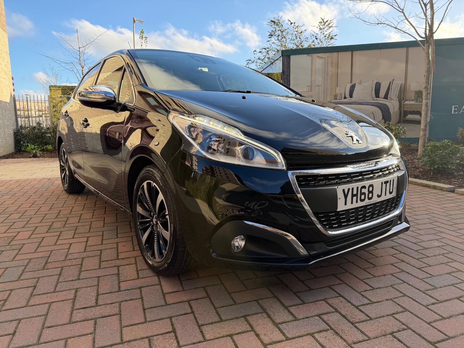Used Peugeot 208 2018 for sale - 76913094: Photo 15