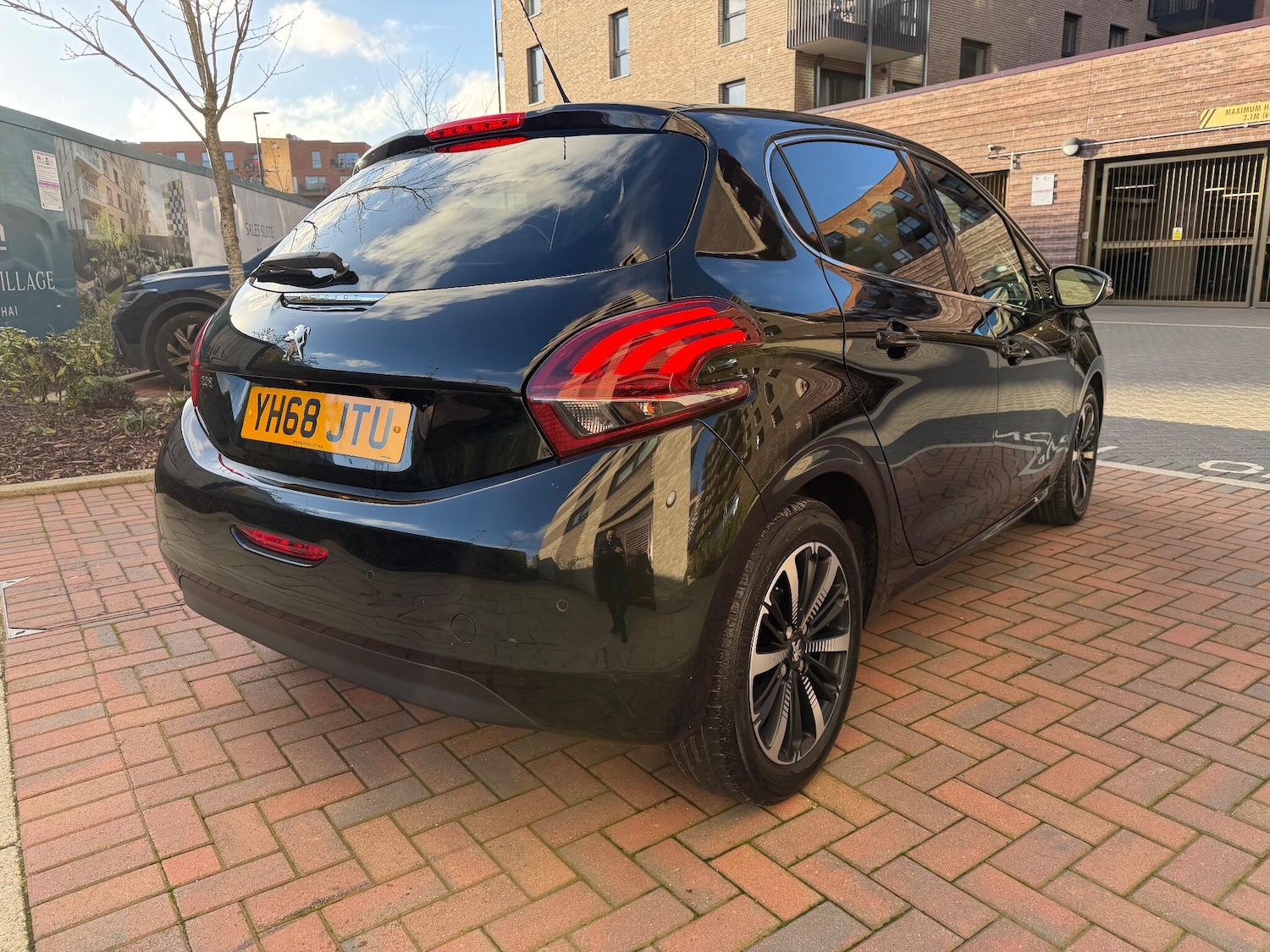 Used Peugeot 208 2018 for sale - 76913094: Photo 22