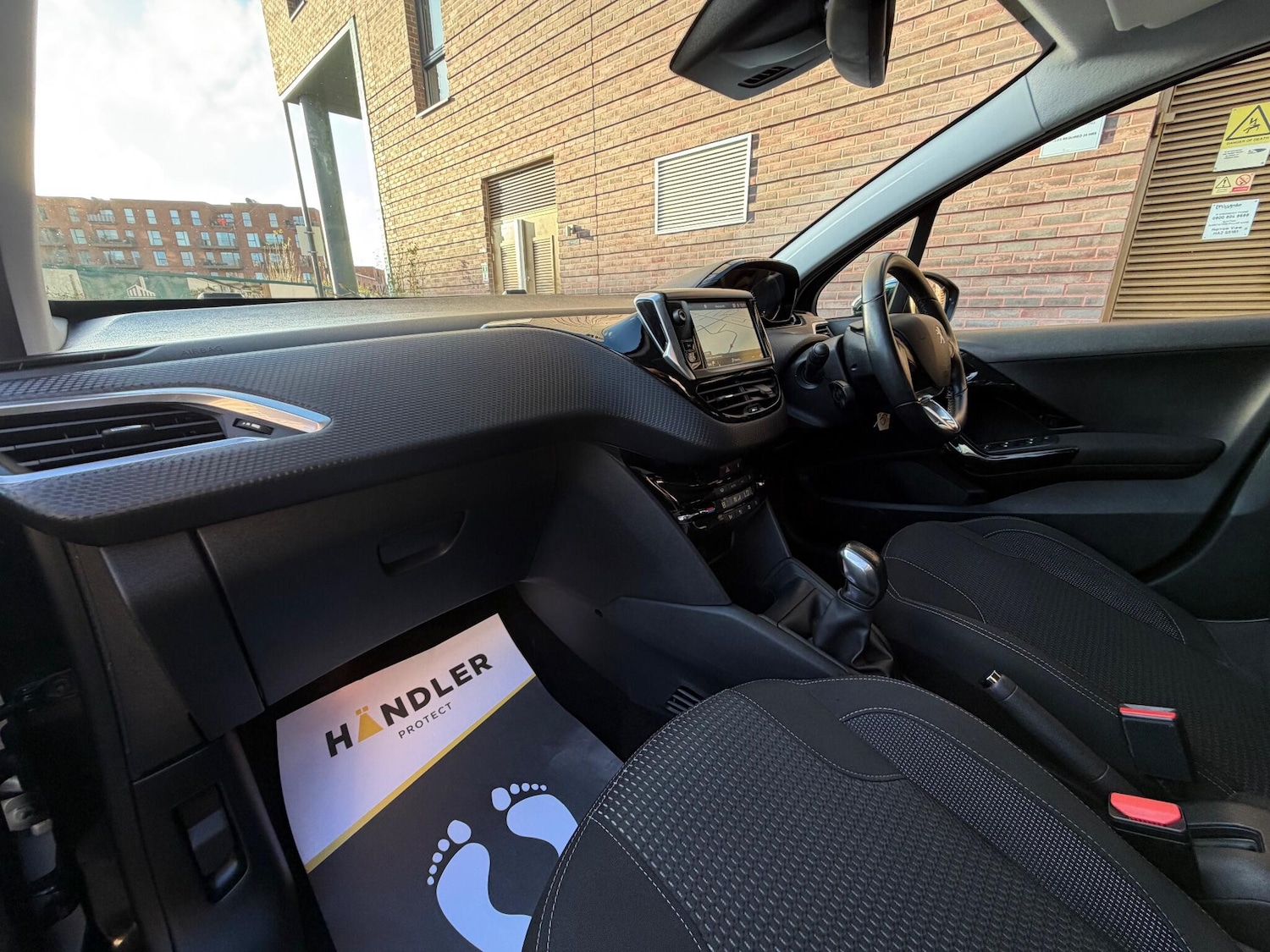 Used Peugeot 208 2018 for sale - 76913094: Photo 24