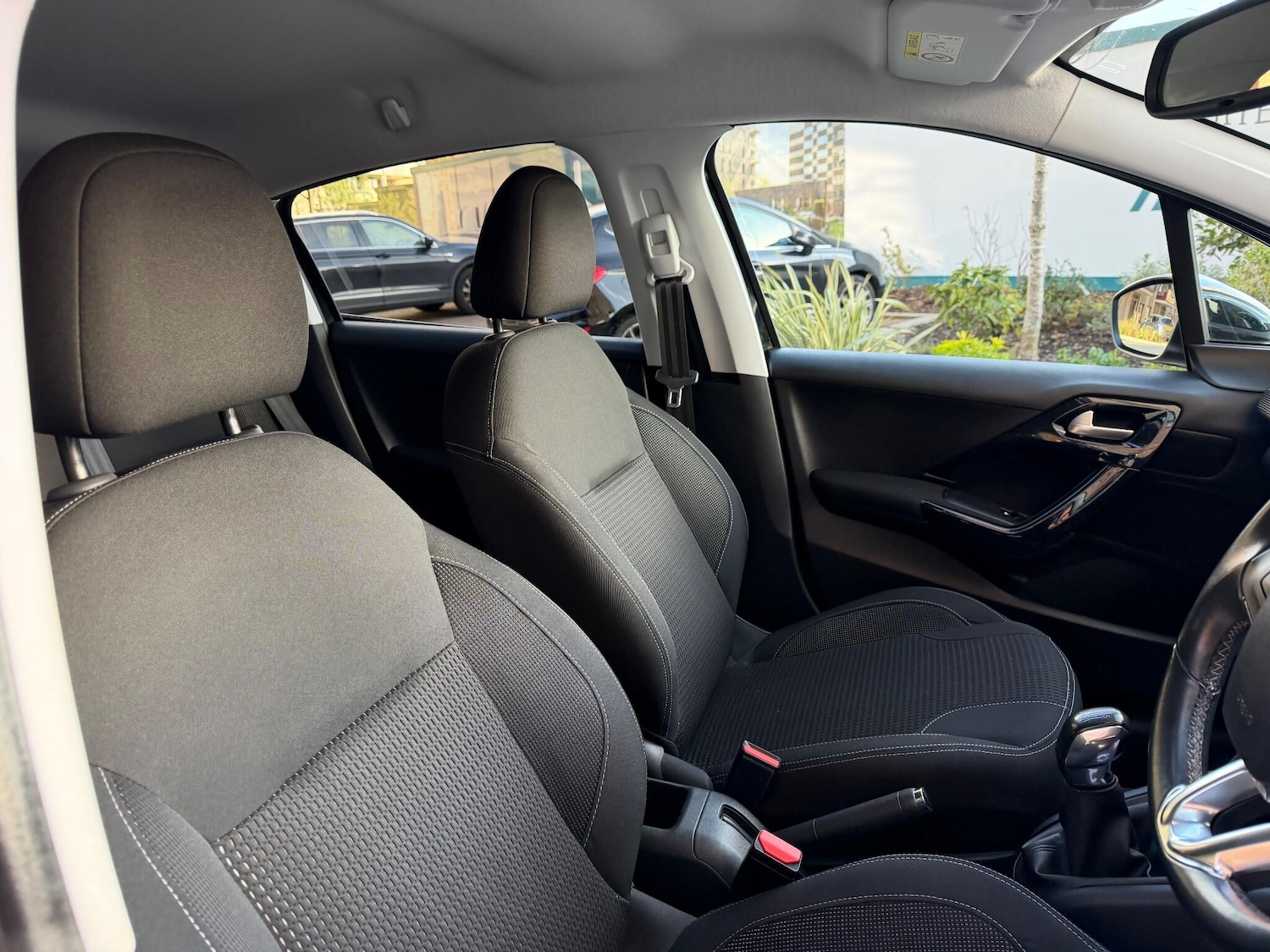 Used Peugeot 208 2018 for sale - 76913094: Photo 27