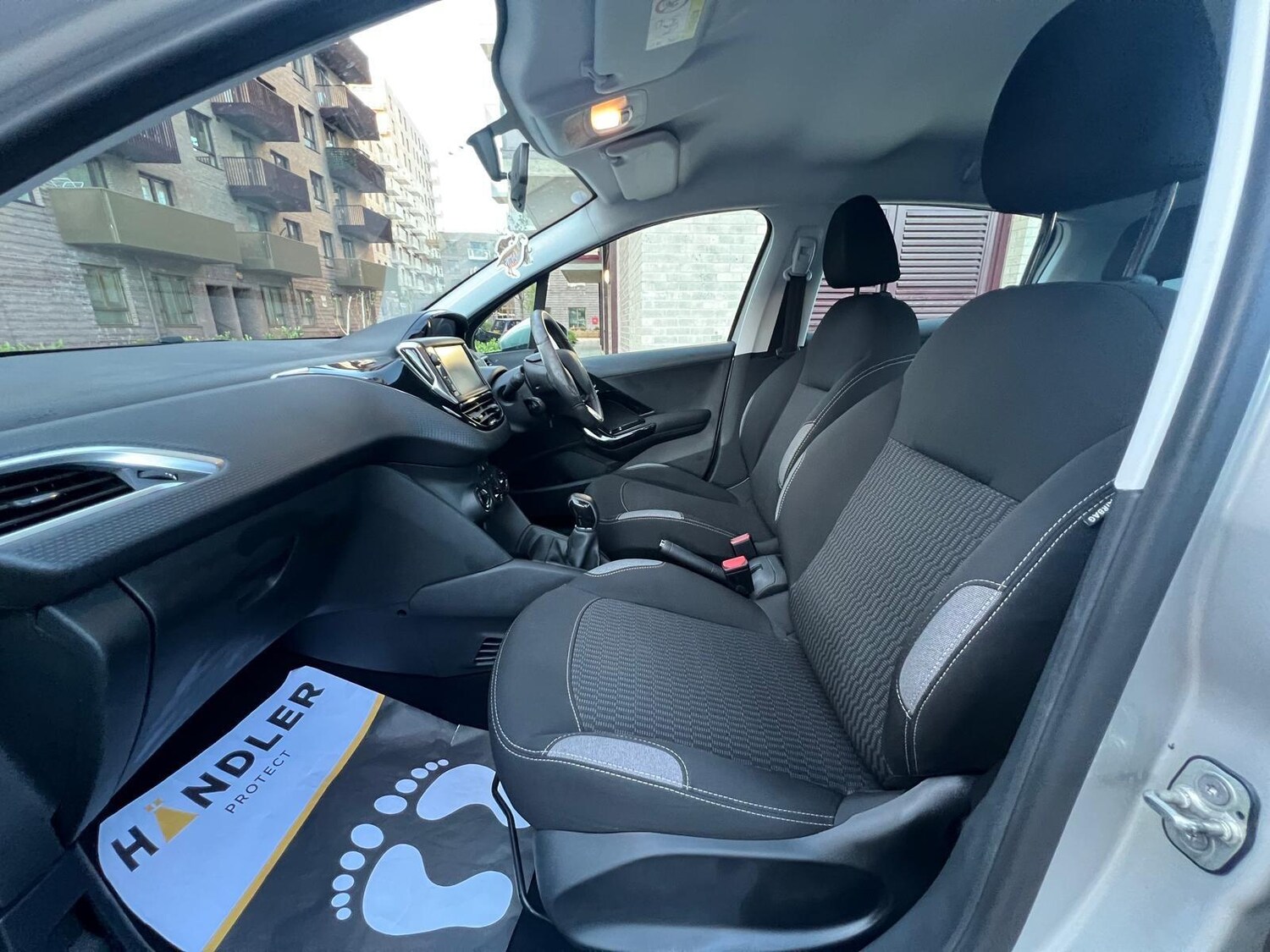 Used Peugeot 208 for sale - 78214717: Photo 17