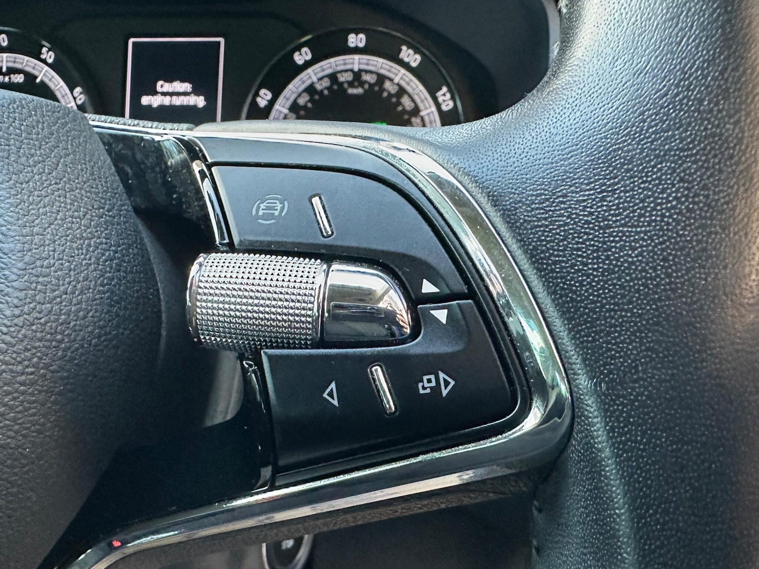 Used Skoda Karoq 2021 for sale - 76989115: Photo 34