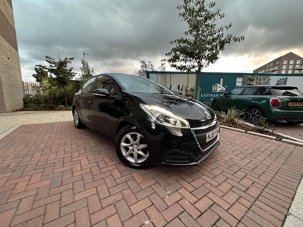 Used Peugeot 208 2018 for sale - 76214420: Photo 10
