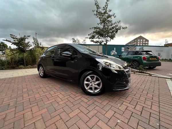 Used Peugeot 208 2018 for sale - 76214420: Photo 14