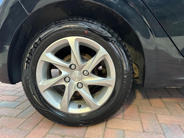 Used Peugeot 208 2018 for sale - 76214420: Photo 24
