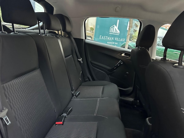 Used Peugeot 208 2018 for sale - 76214420: Photo 33