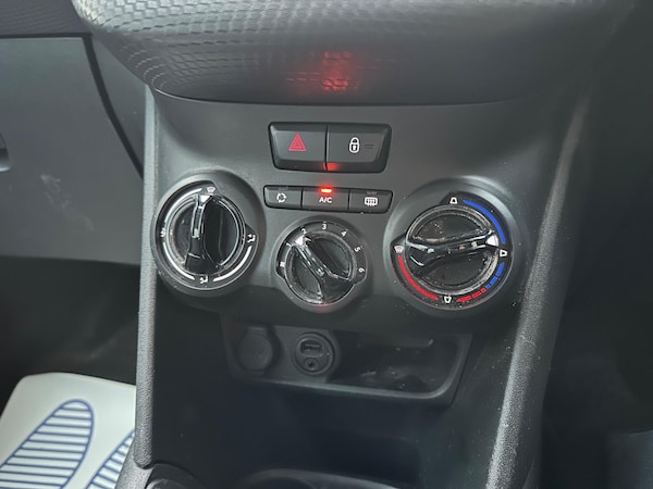Used Peugeot 208 2018 for sale - 76214420: Photo 37