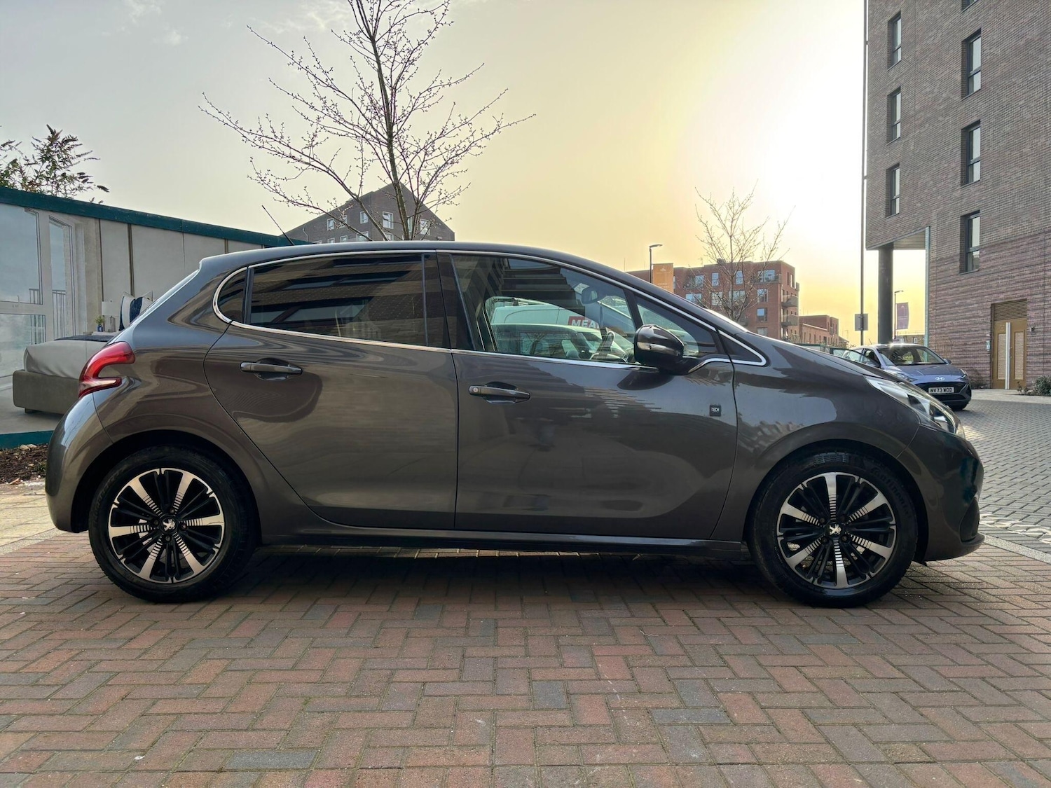 Used Peugeot 208 for sale - 77768806: Photo 32