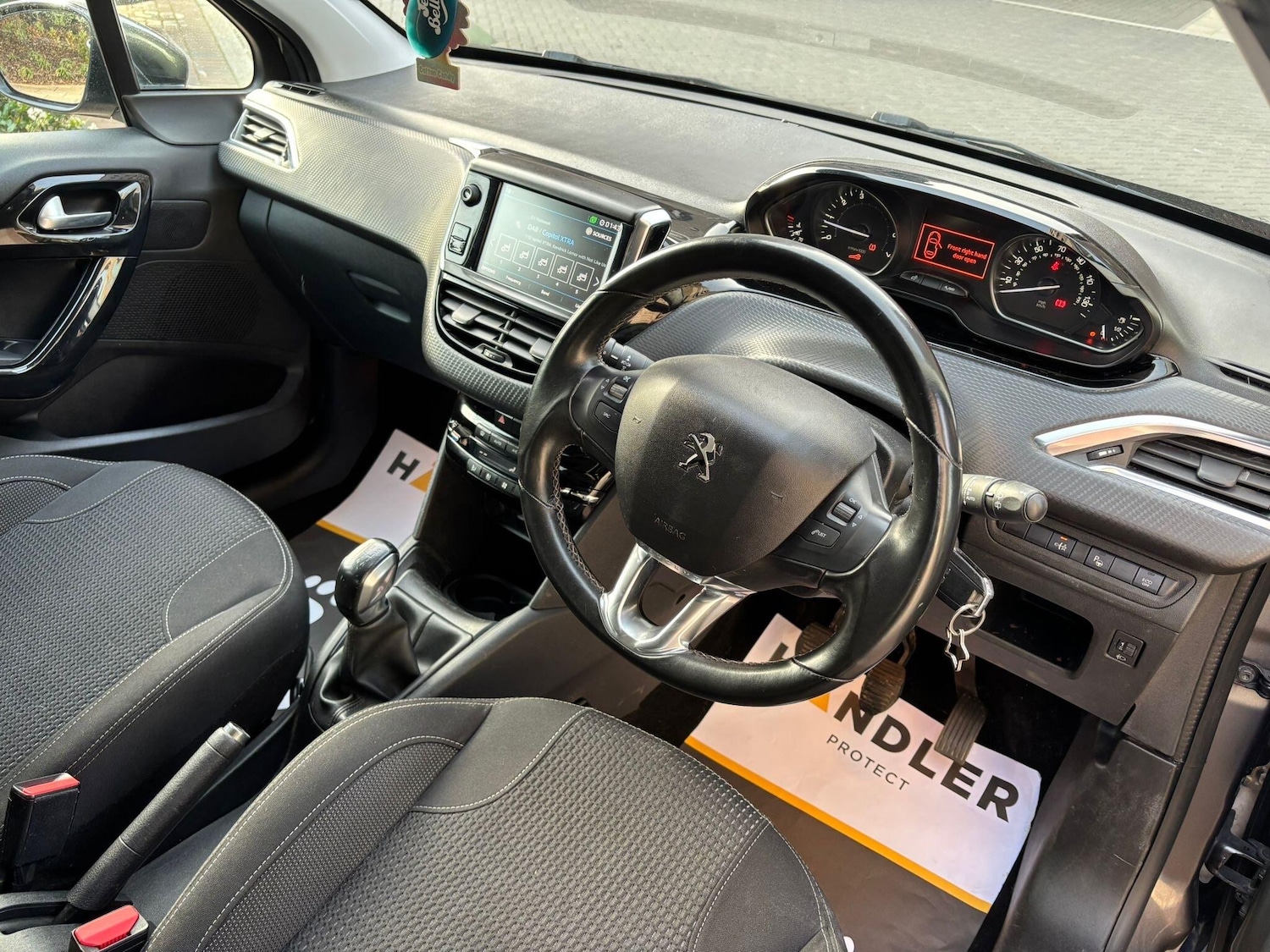 Used Peugeot 208 for sale - 77768806: Photo 38