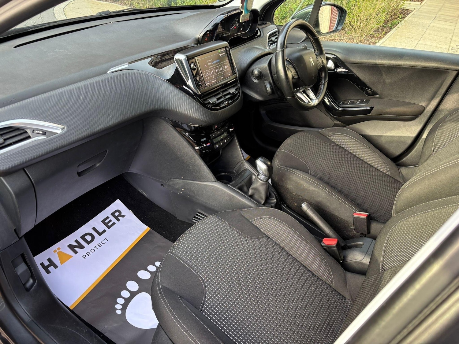 Used Peugeot 208 for sale - 77768806: Photo 4