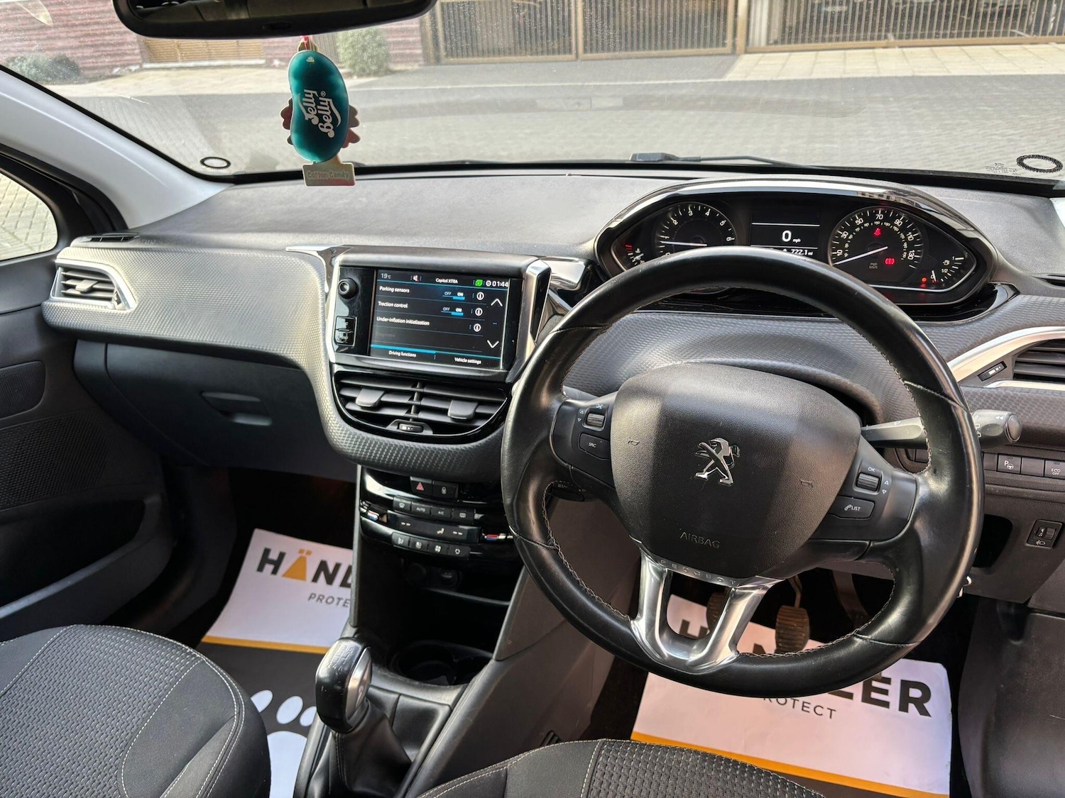 Used Peugeot 208 for sale - 77768806: Photo 41