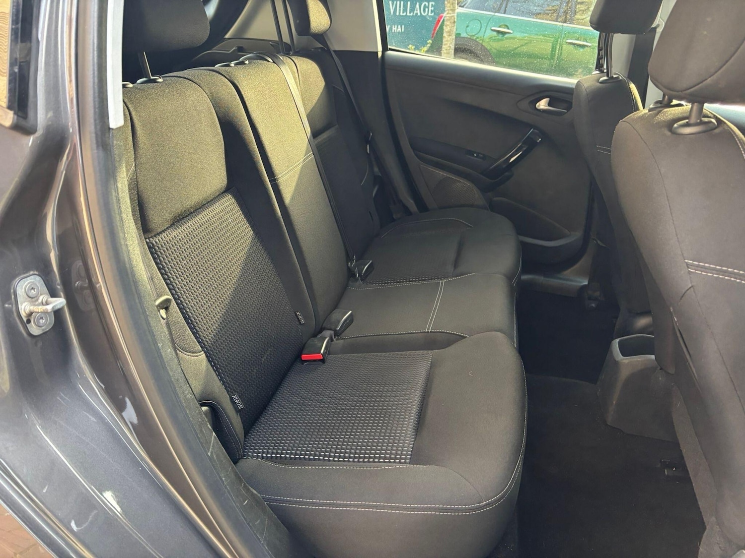 Used Peugeot 208 for sale - 77768806: Photo 46