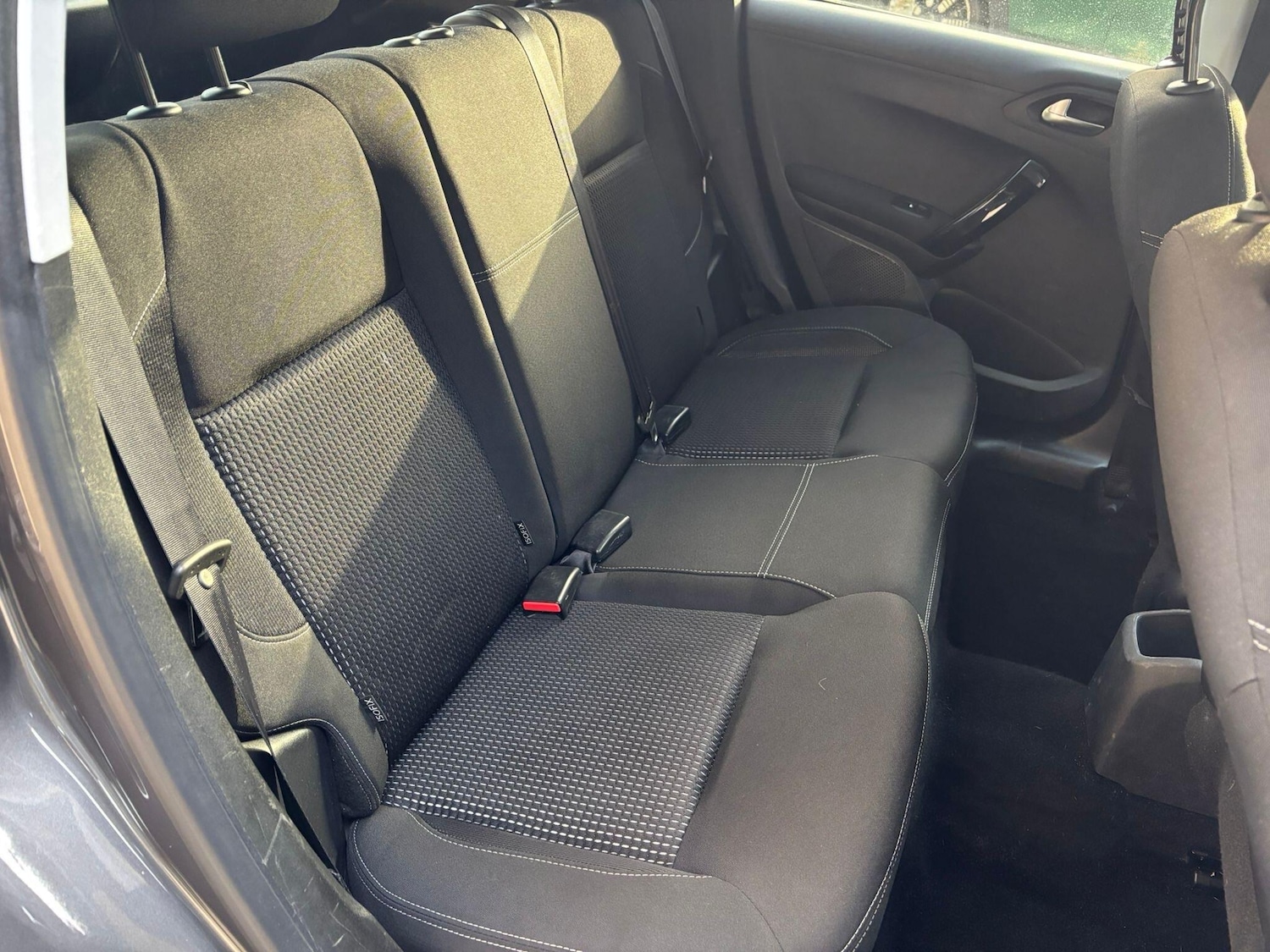 Used Peugeot 208 for sale - 77768806: Photo 48