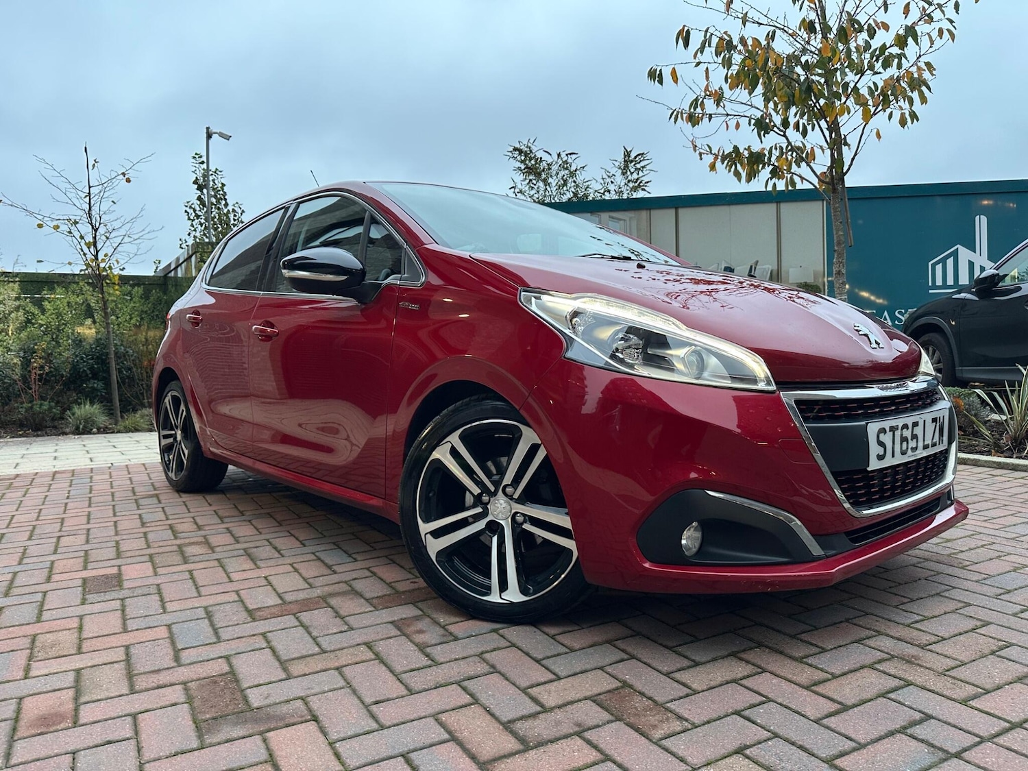 Used Peugeot 208 2016 for sale - 76591982: Photo 10