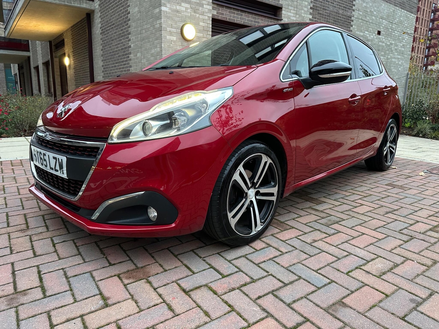 Used Peugeot 208 2016 for sale - 76591982: Photo 12