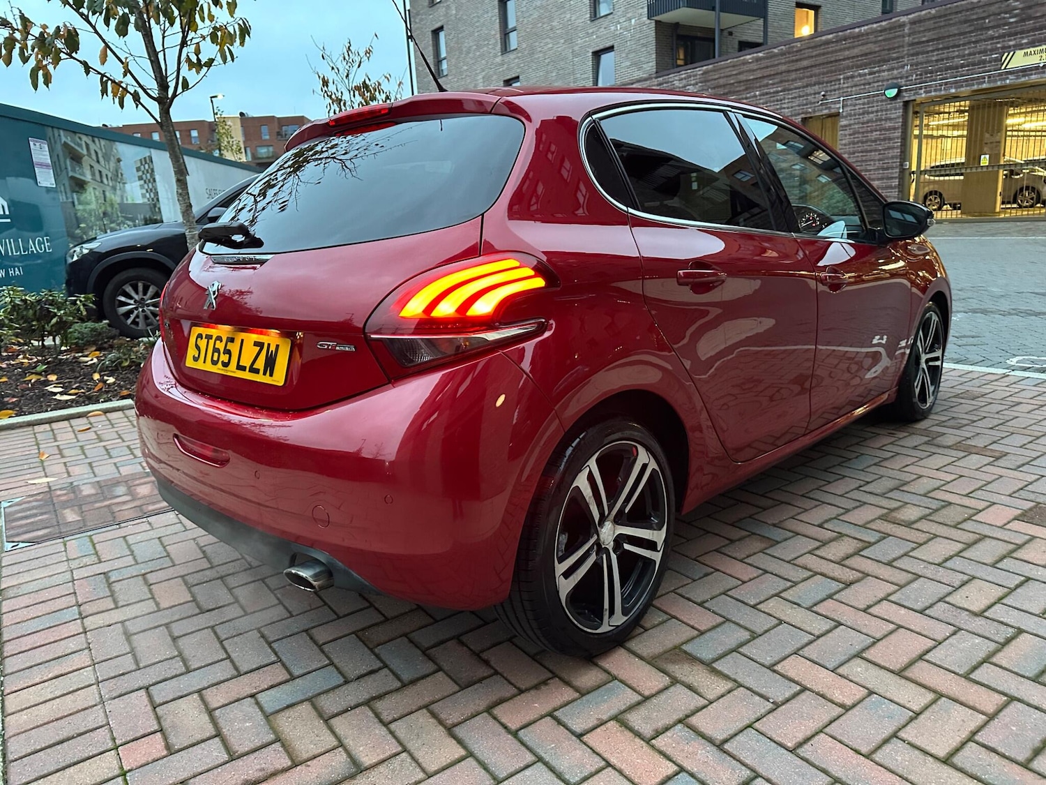 Used Peugeot 208 2016 for sale - 76591982: Photo 17