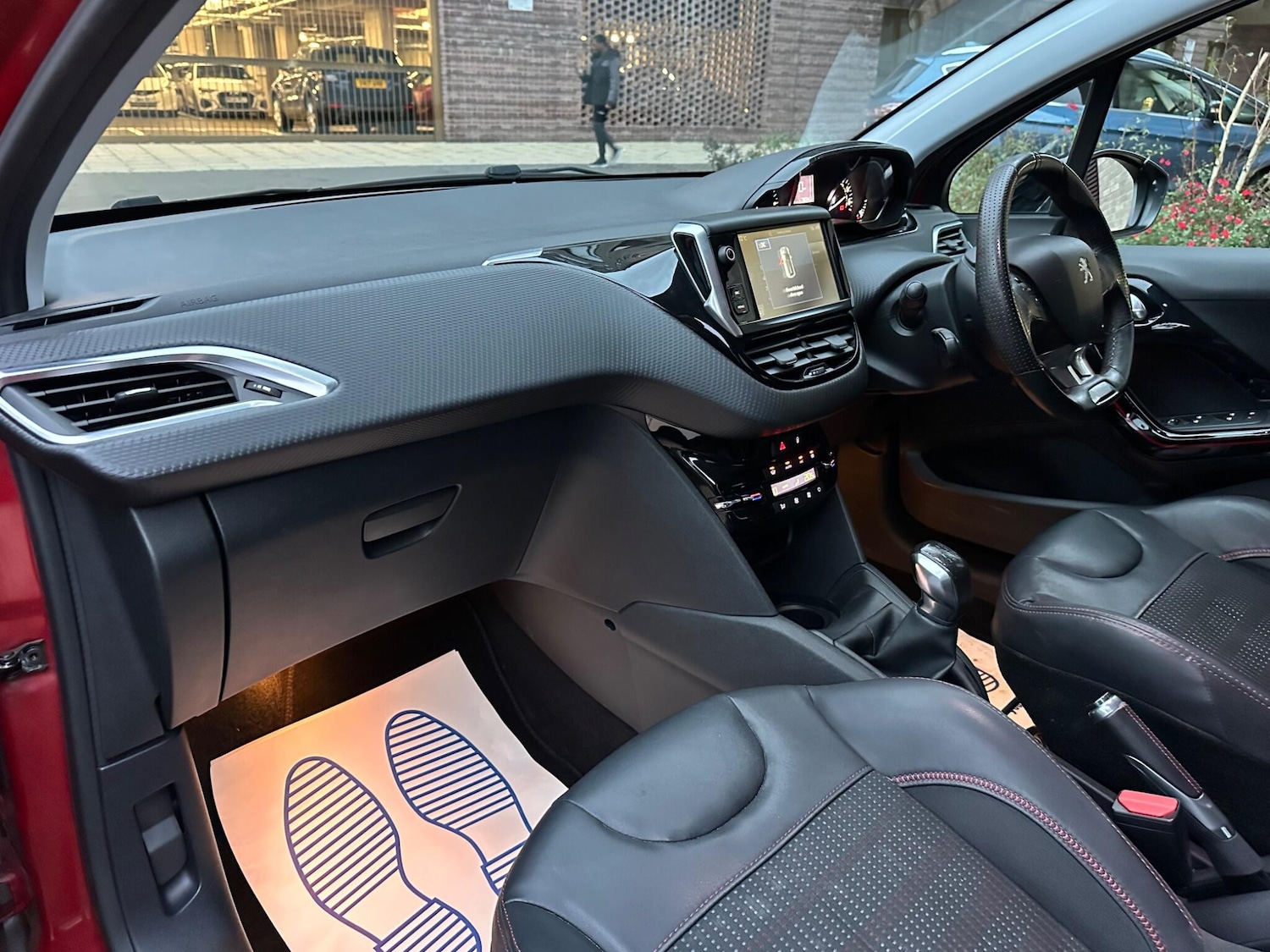 Used Peugeot 208 2016 for sale - 76591982: Photo 3