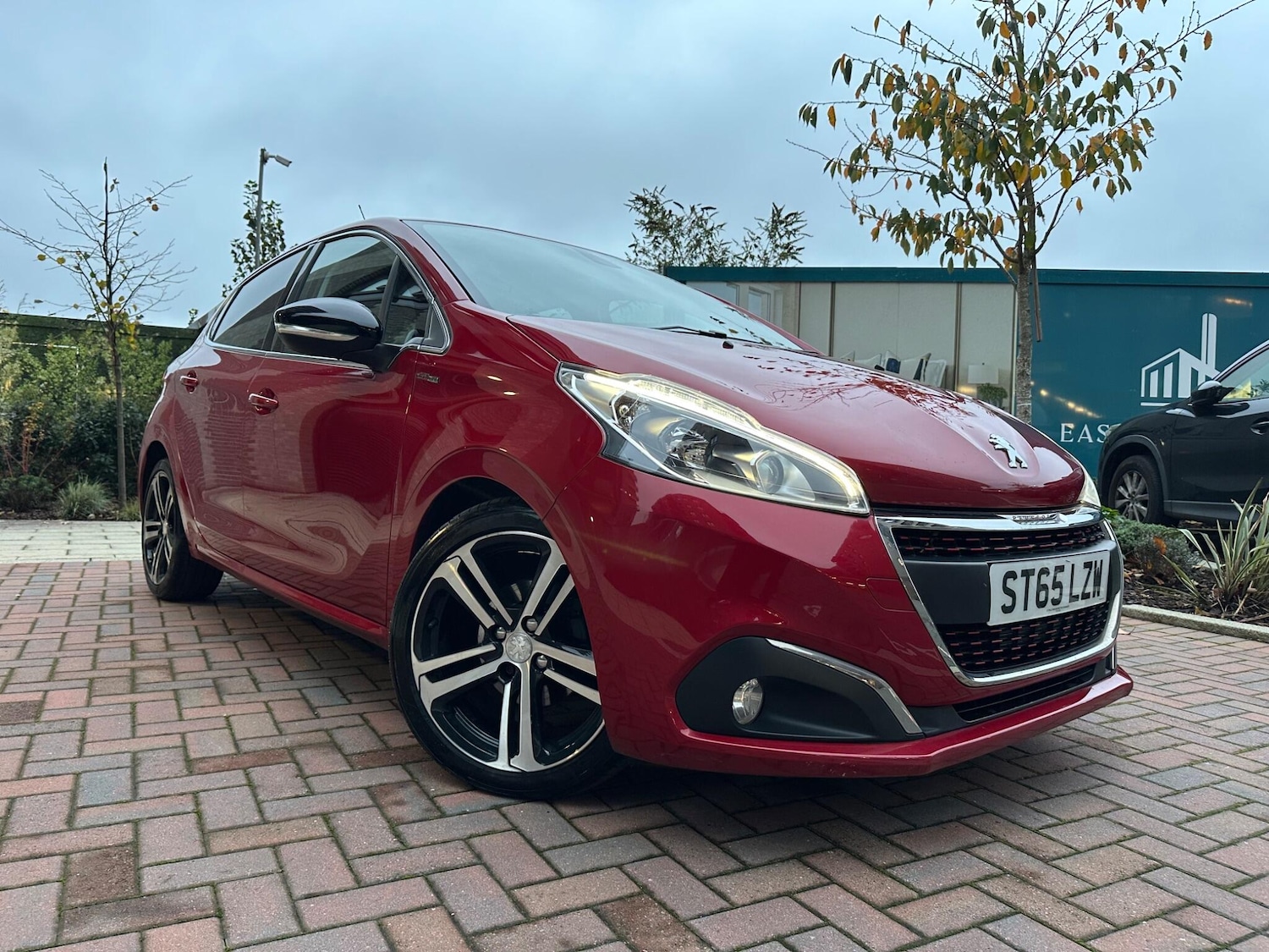 Used Peugeot 208 2016 for sale - 76591982: Photo 7