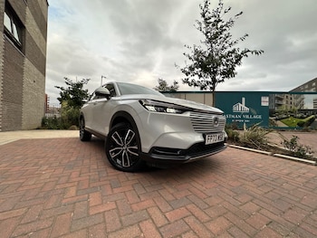 Used Honda HR-V 2024 for sale - 76988019: Photo