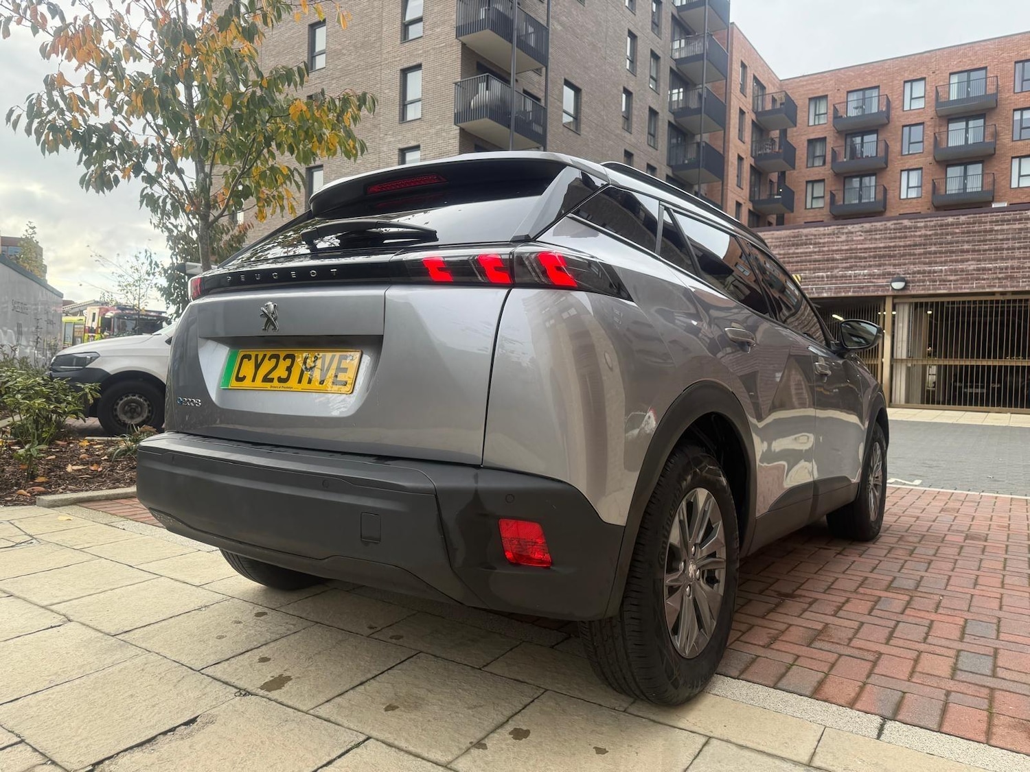 Used Peugeot 2008 2023 for sale - 76997019: Photo 19