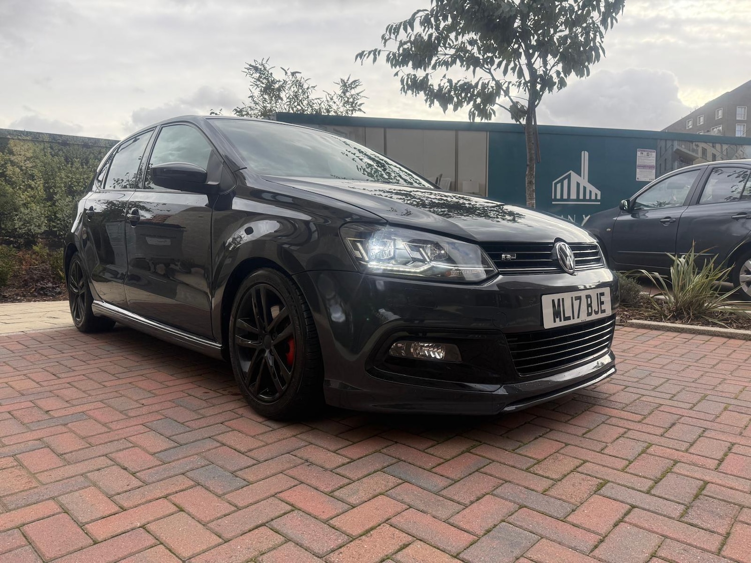 Used Volkswagen Polo 2017 for sale - 76409144: Photo 1