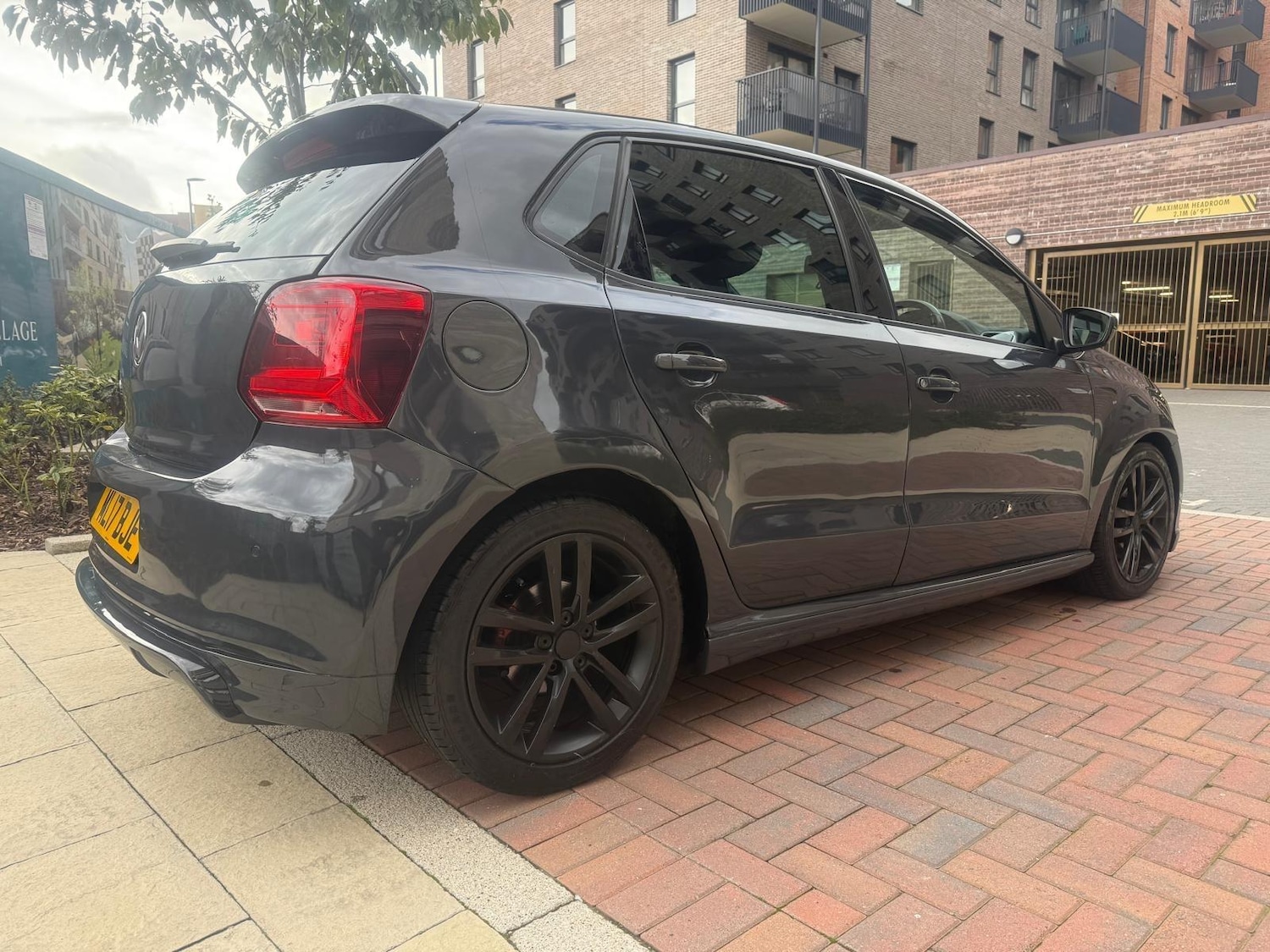 Used Volkswagen Polo 2017 for sale - 76409144: Photo 11