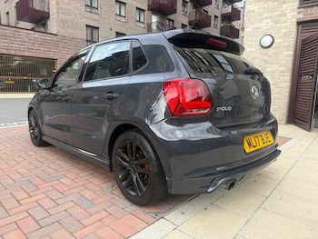 Used Volkswagen Polo 2017 for sale - 76409144: Photo