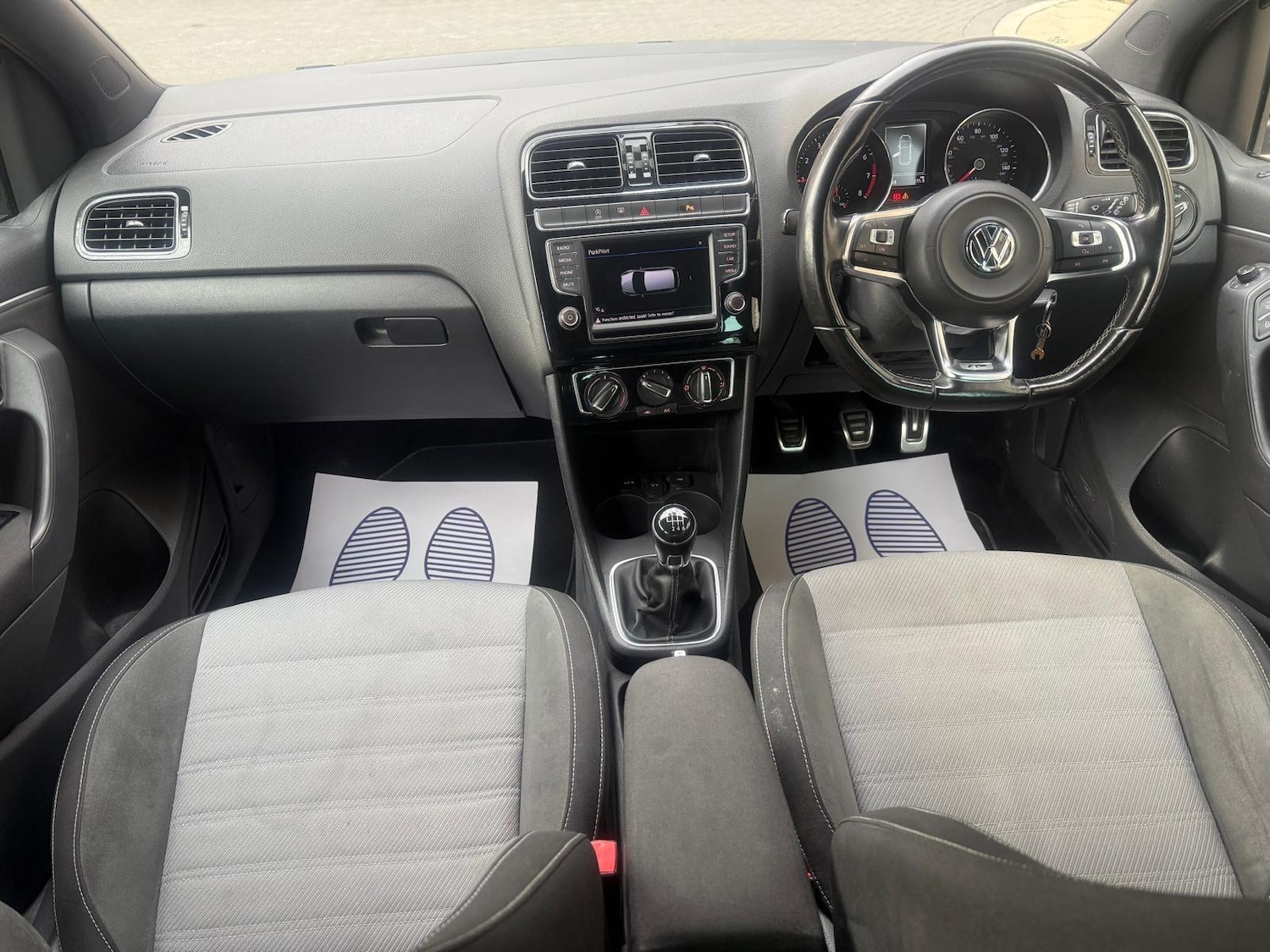 Used Volkswagen Polo 2017 for sale - 76409144: Photo 3