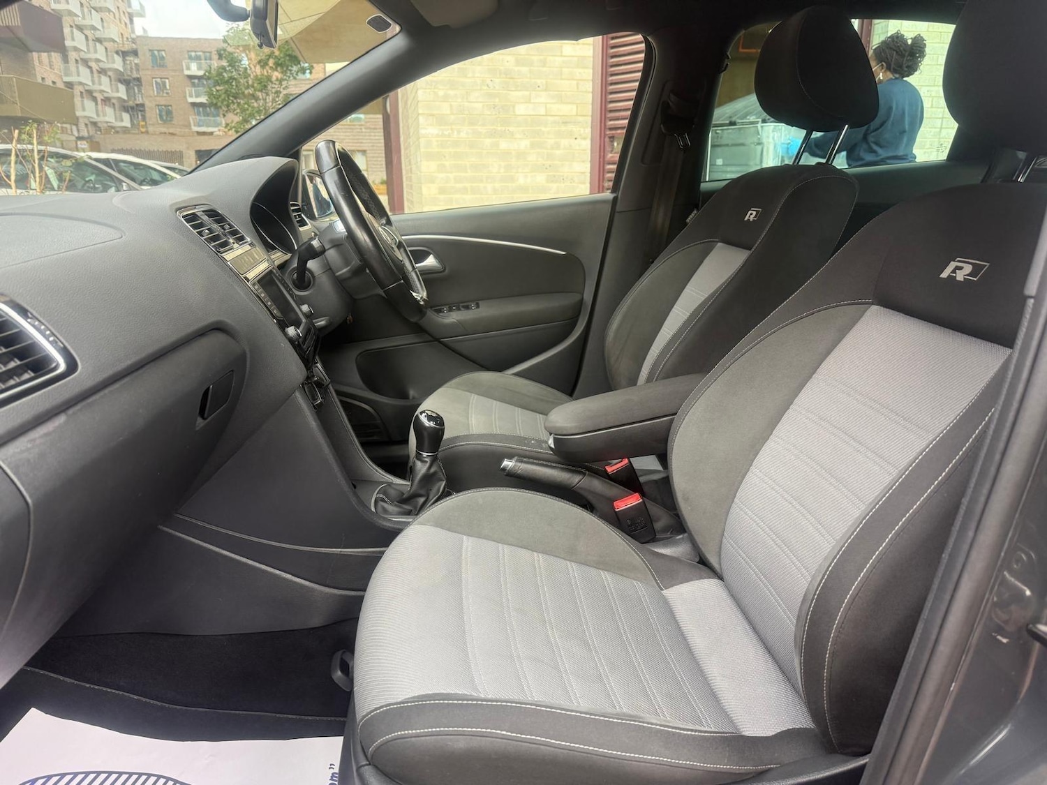 Used Volkswagen Polo 2017 for sale - 76409144: Photo 4