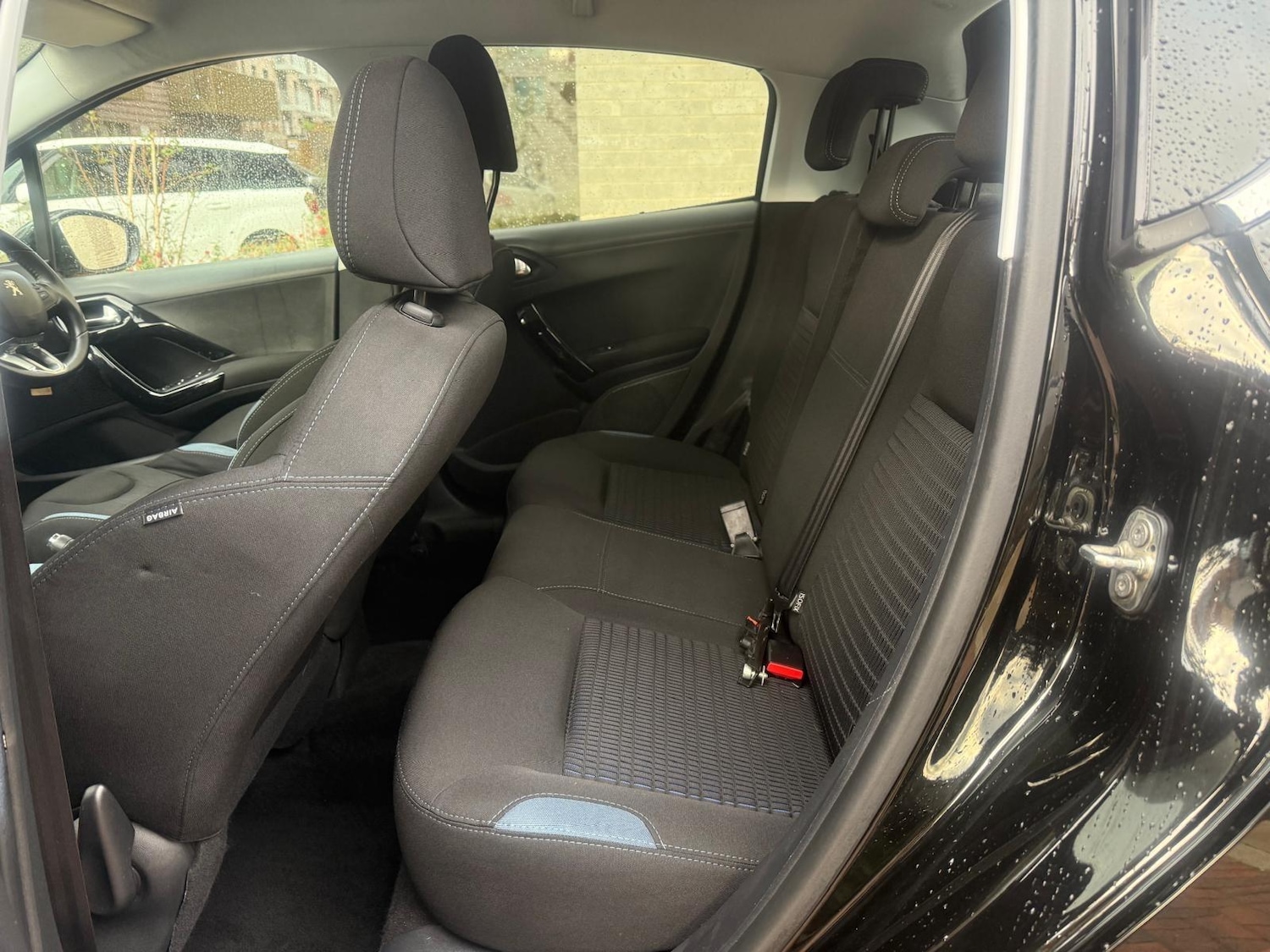 Used Peugeot 208 2015 for sale - 76512039: Photo 20