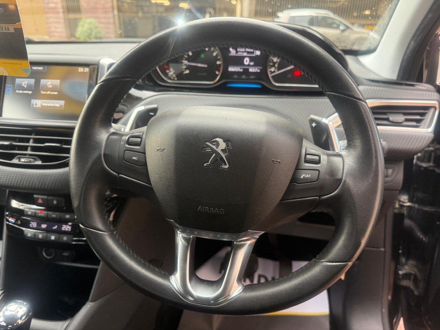 Used Peugeot 208 2015 for sale - 76512039: Photo 24