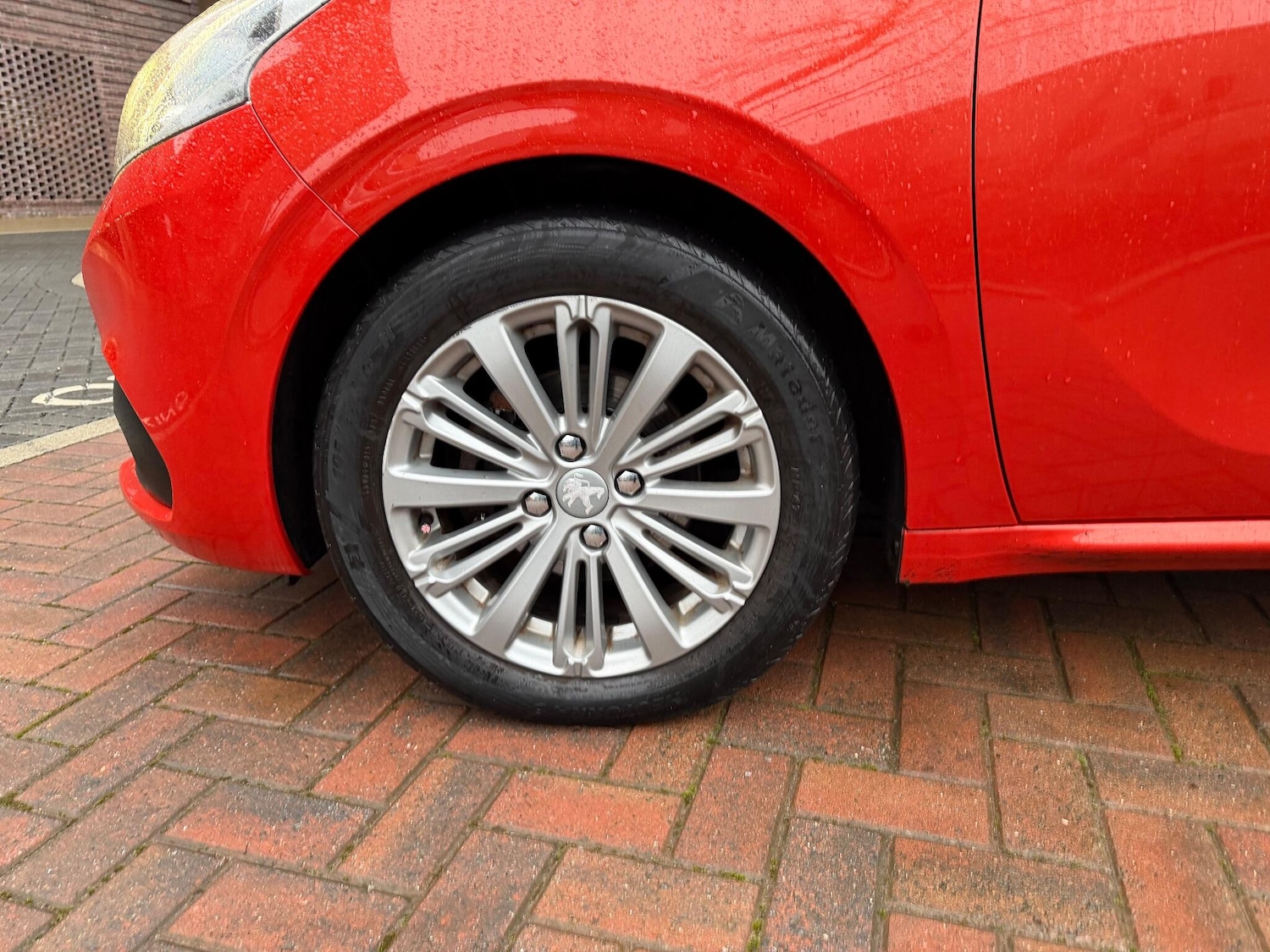 Used Peugeot 208 2017 for sale - 77130635: Photo 31