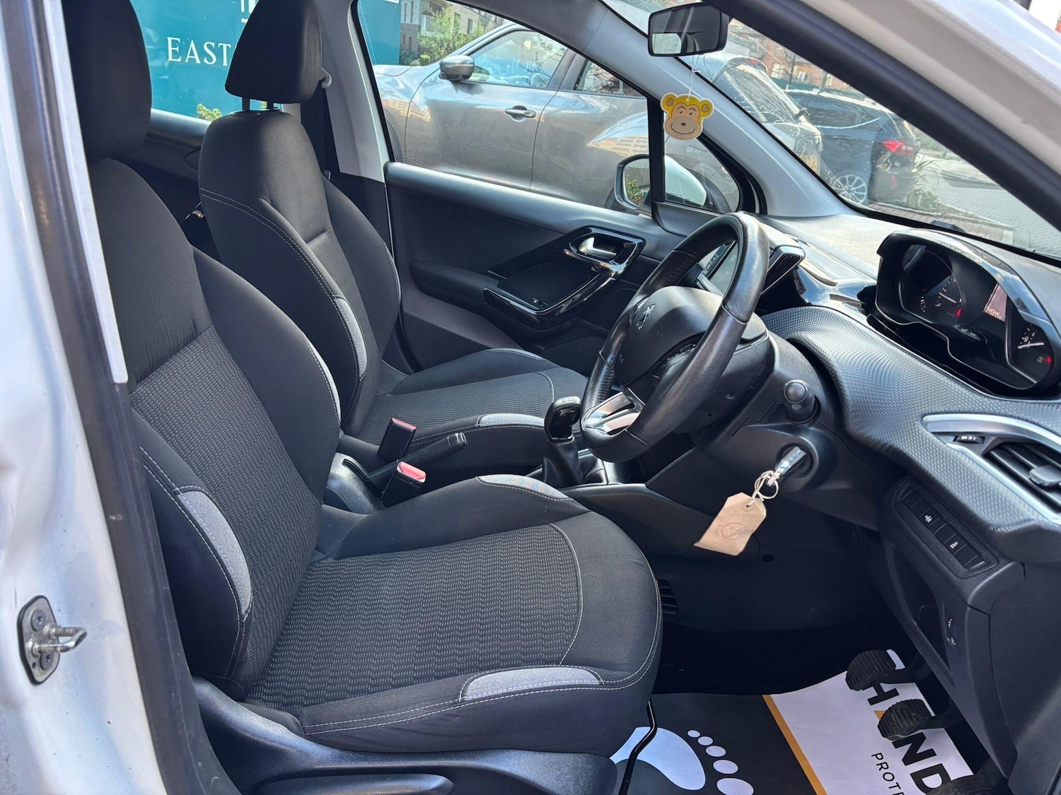 Used Peugeot 208 2015 for sale - 77825021: Photo 25