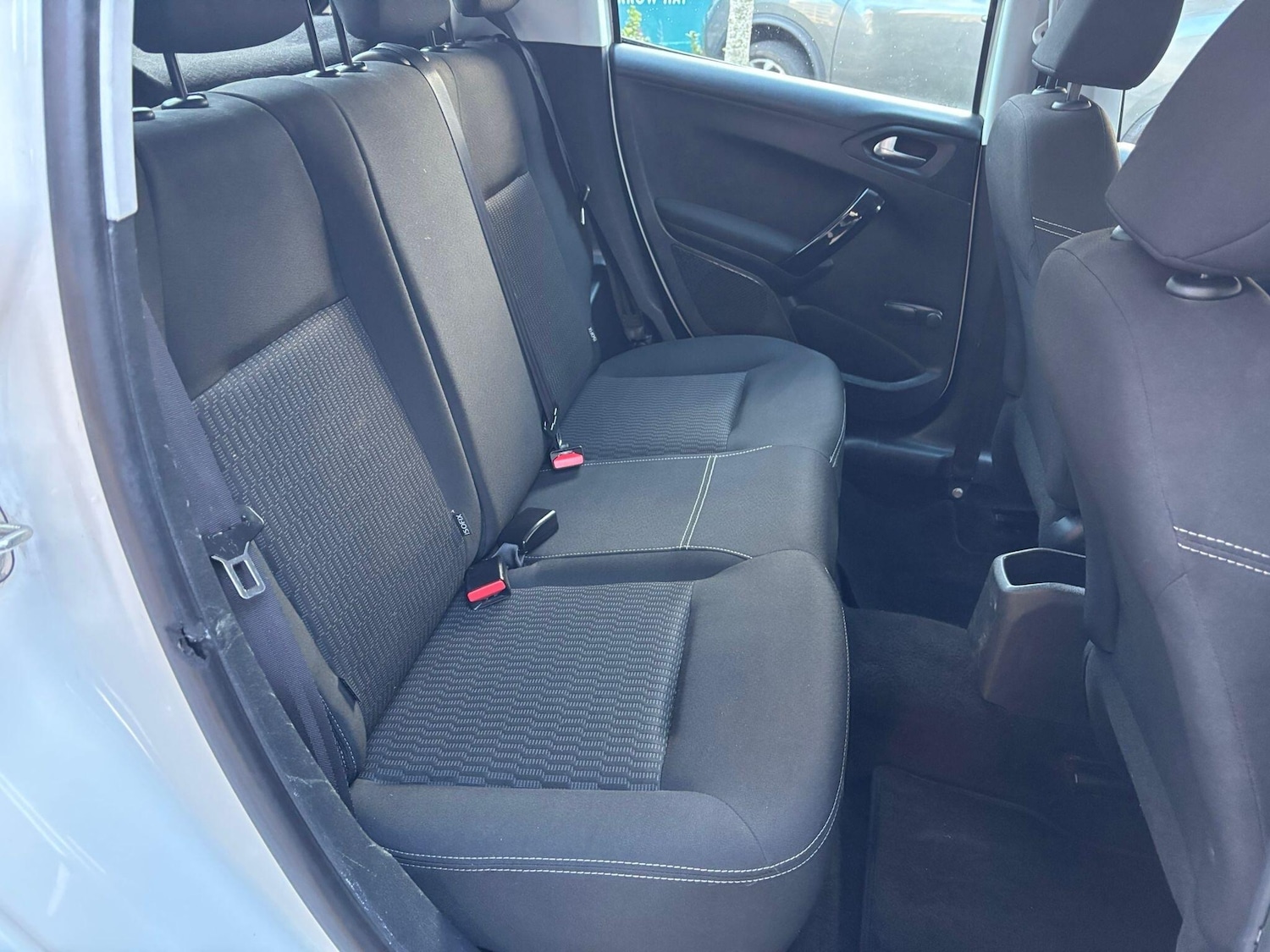 Used Peugeot 208 2015 for sale - 77825021: Photo 28