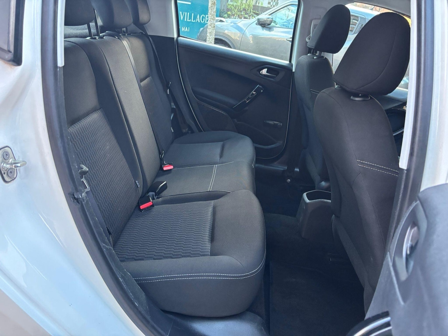 Used Peugeot 208 2015 for sale - 77825021: Photo 29