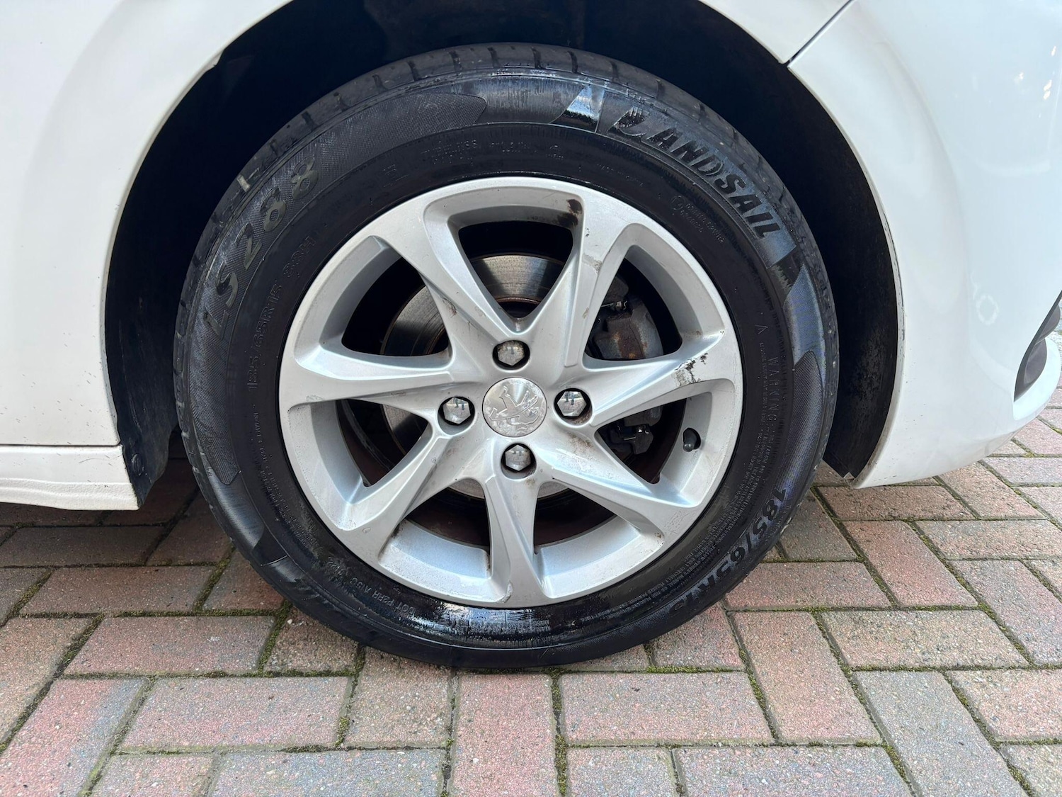 Used Peugeot 208 2015 for sale - 77825021: Photo 37