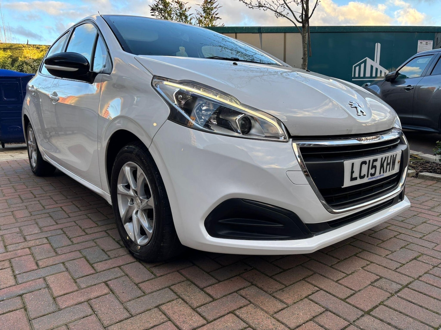 Used Peugeot 208 2015 for sale - 77825021: Photo 9
