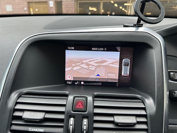Used Volvo XC60 2017 for sale - 76259276: Photo 40