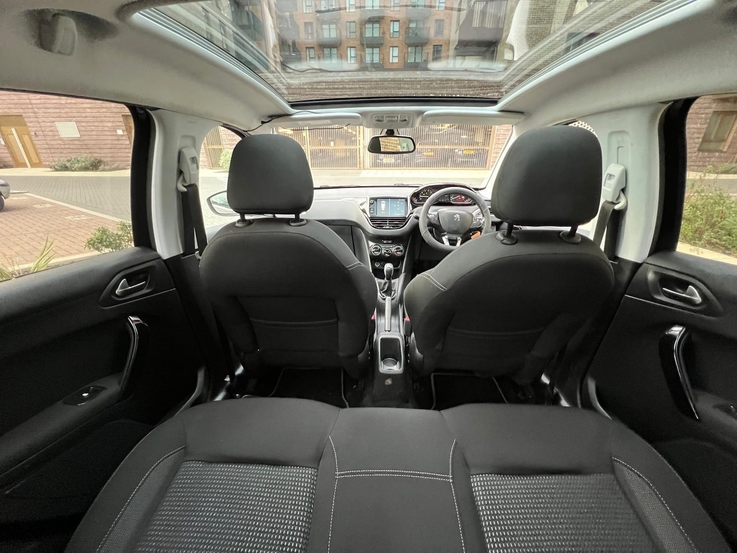 Used Peugeot 208 2018 for sale - 77057556: Photo 11