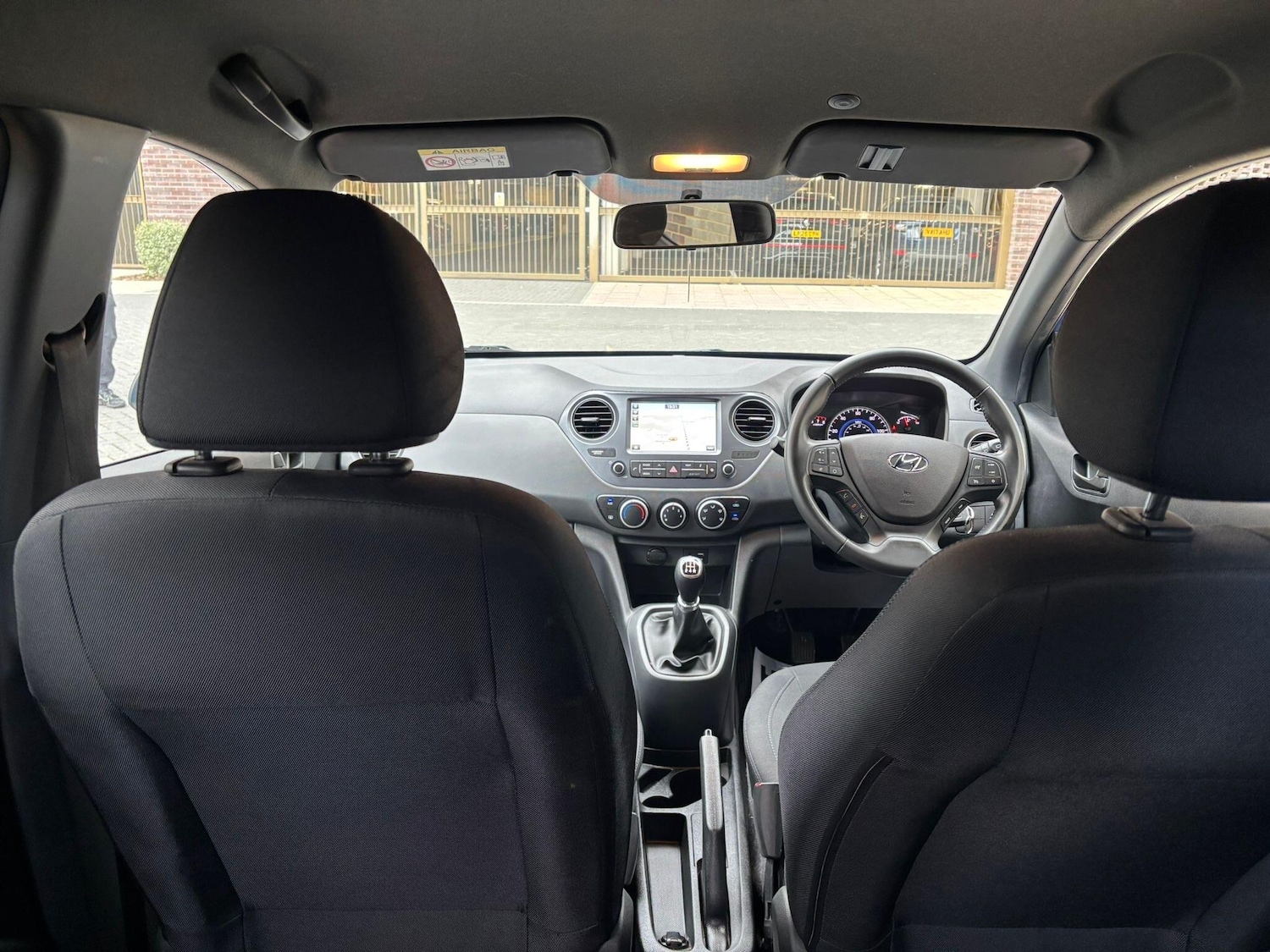 Used Hyundai i10 2018 for sale - 78019228: Photo 29